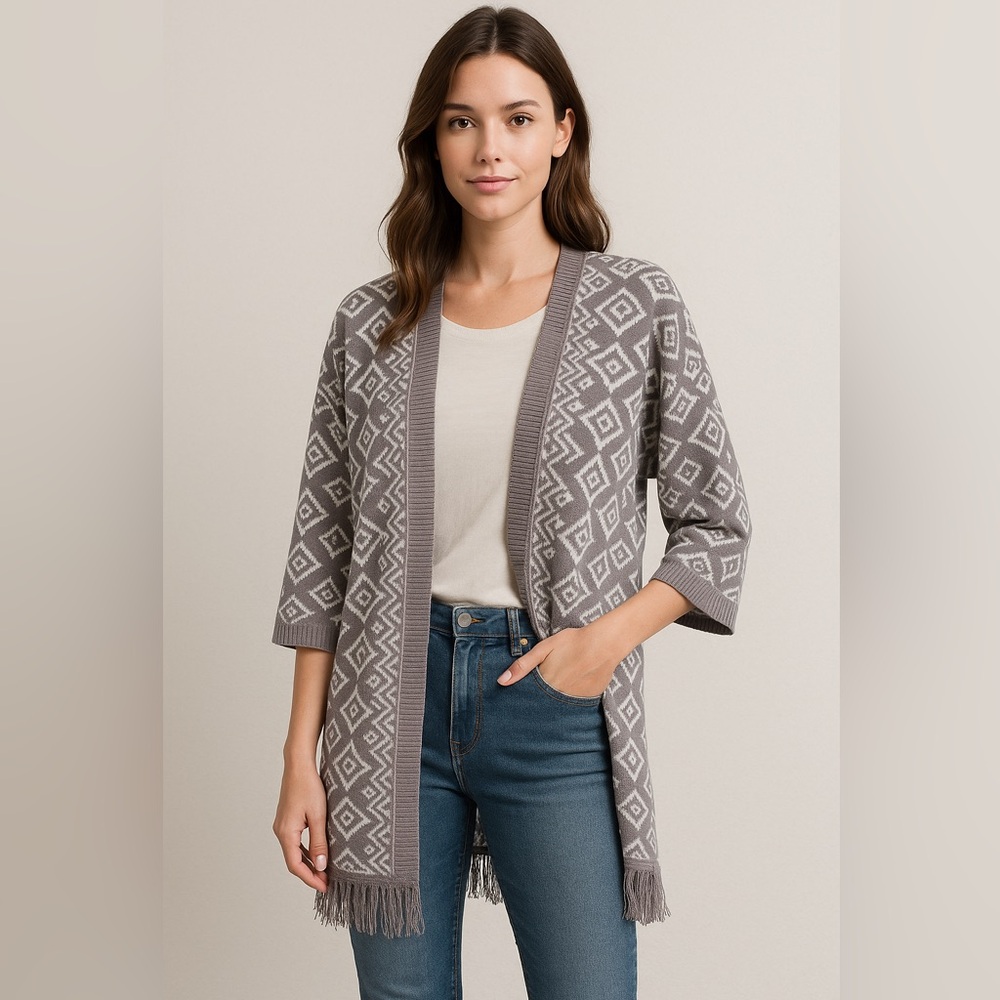 Skies Are Blue Aztec Fringe Knit Cardigan Gray & White | Size S